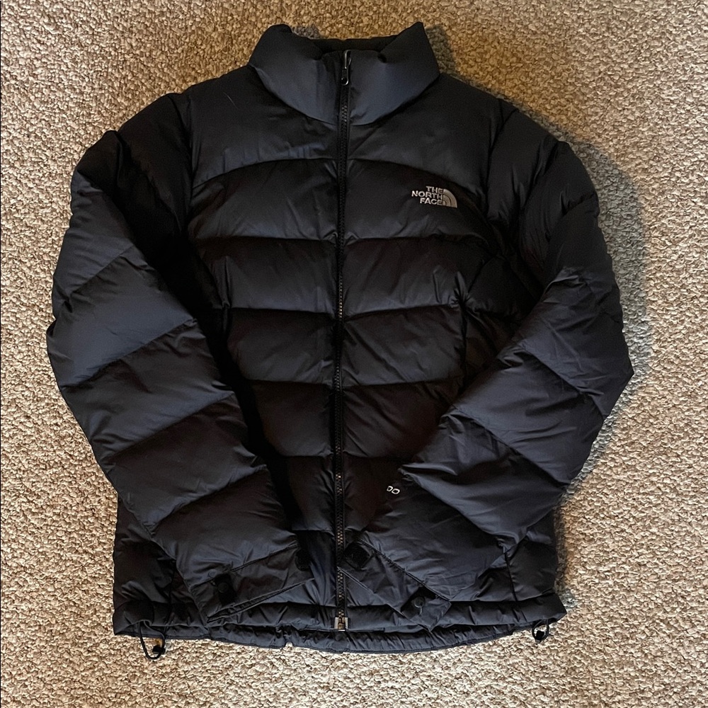 The North Face Black Down Puffer Jacket in Black; Women’s Size Small